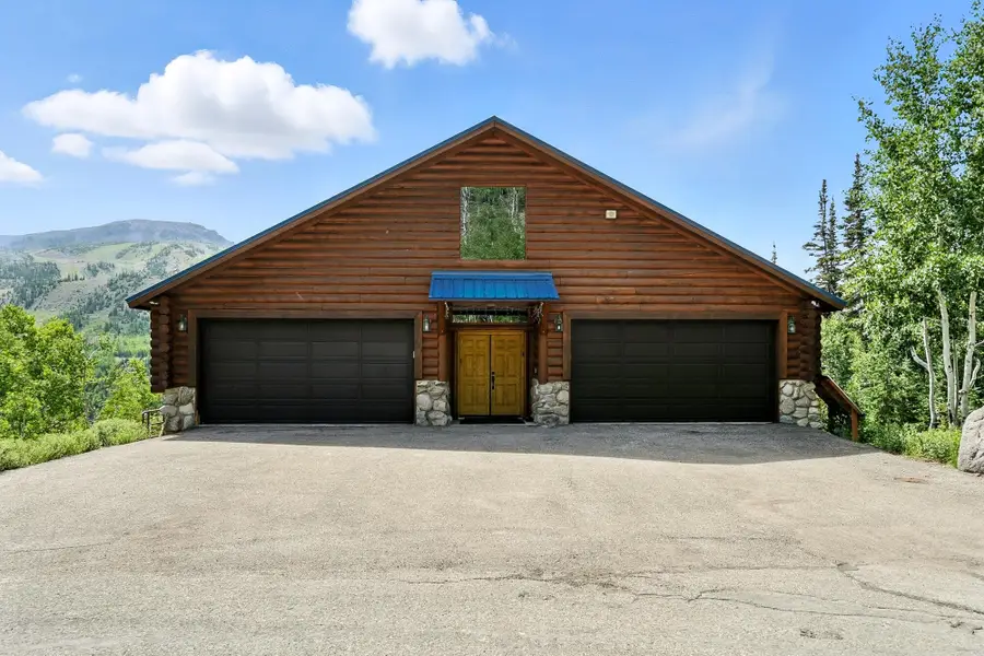 433 W Eagles Roost St, Brian Head, UT 84719 - #2