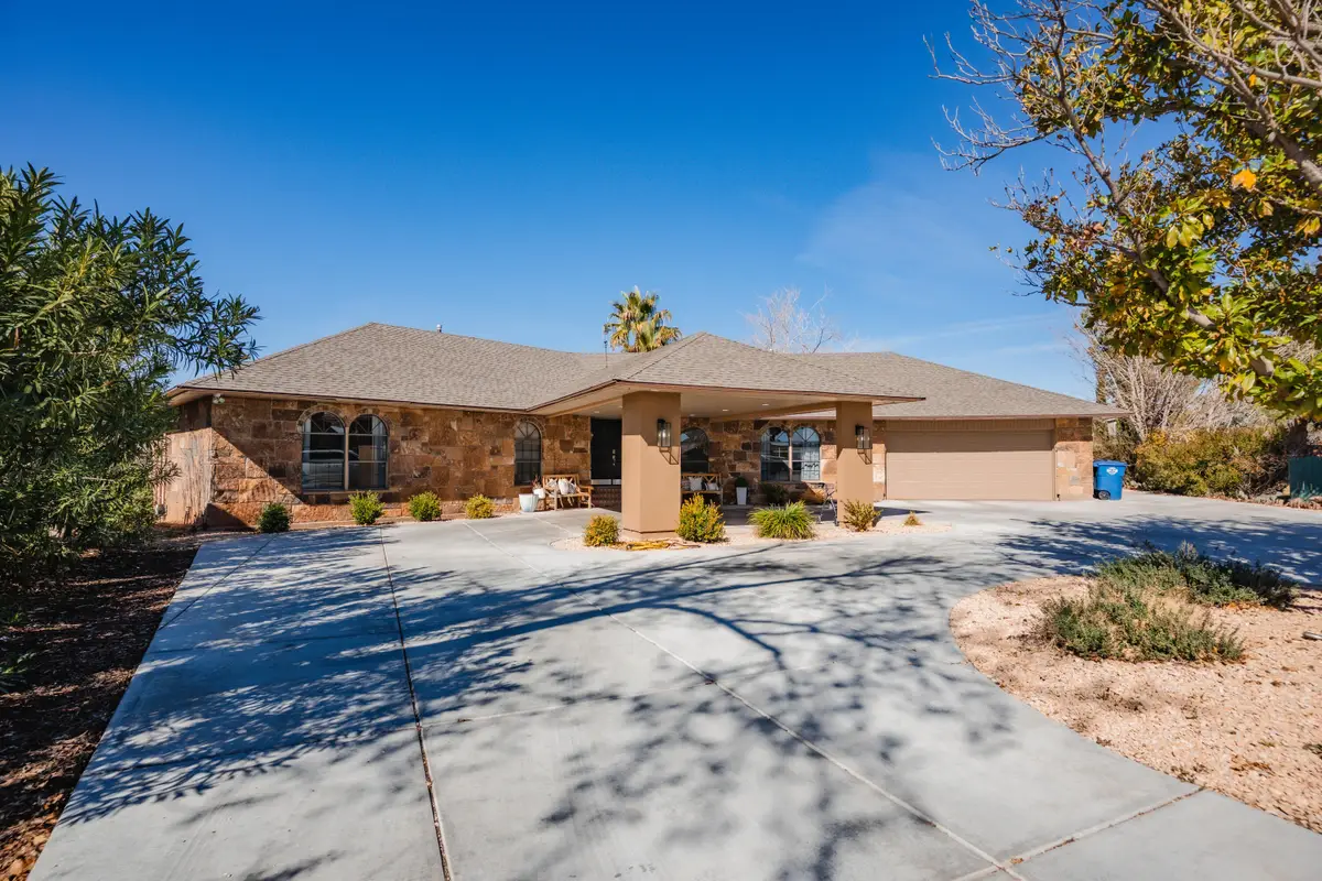 980 Cactus Cir, Saint George, UT 84790 - #1