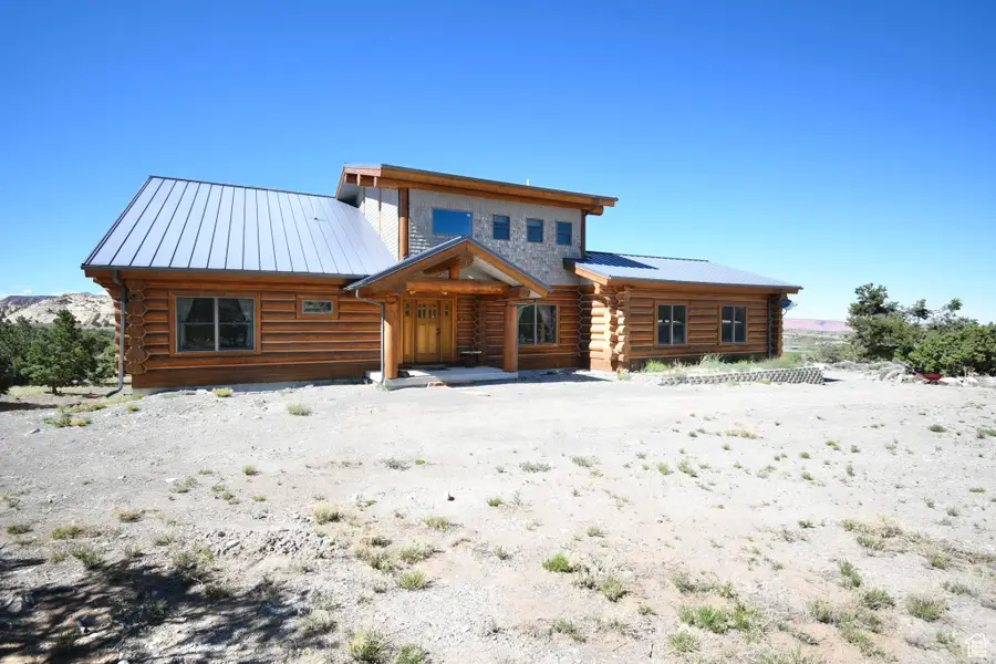 630 E Bullberry Ln, Teasdale, UT 84773 - #2