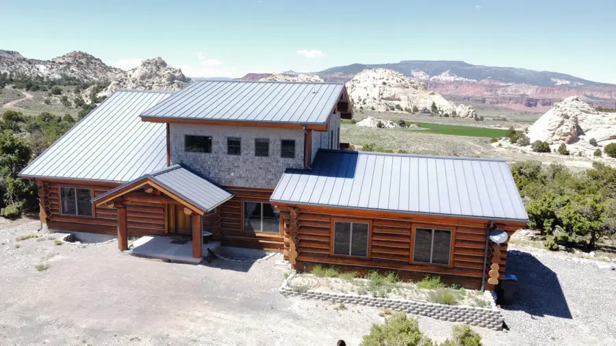 630 E Bullberry Ln, Teasdale, UT 84773 - #3