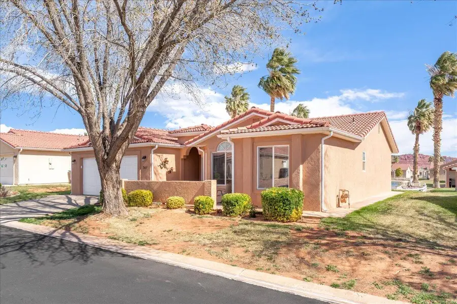 567 S Fiesta Dr, Ivins, UT 84738 - #3