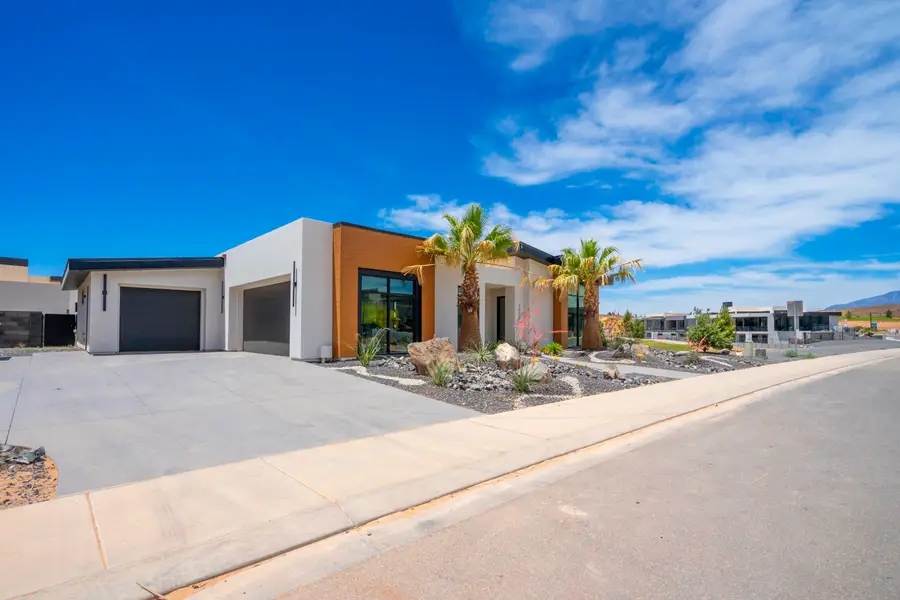 3606 S Cypress Point Rd, Hurricane, UT 84737 - #2