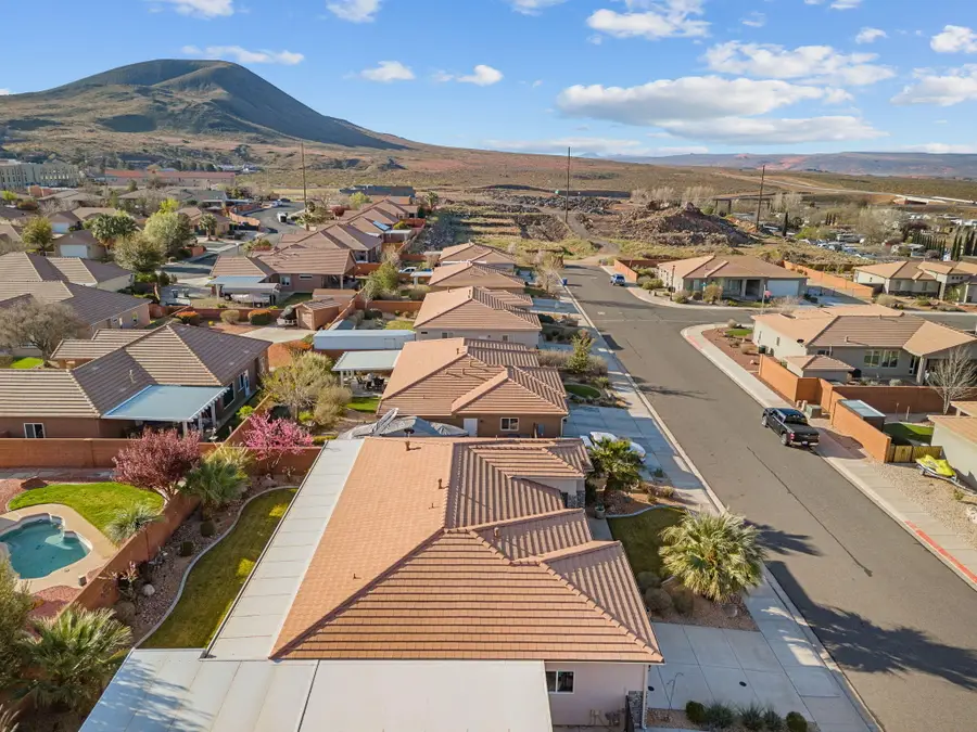 233 N 2680 St W, Hurricane, UT 84737 - #2