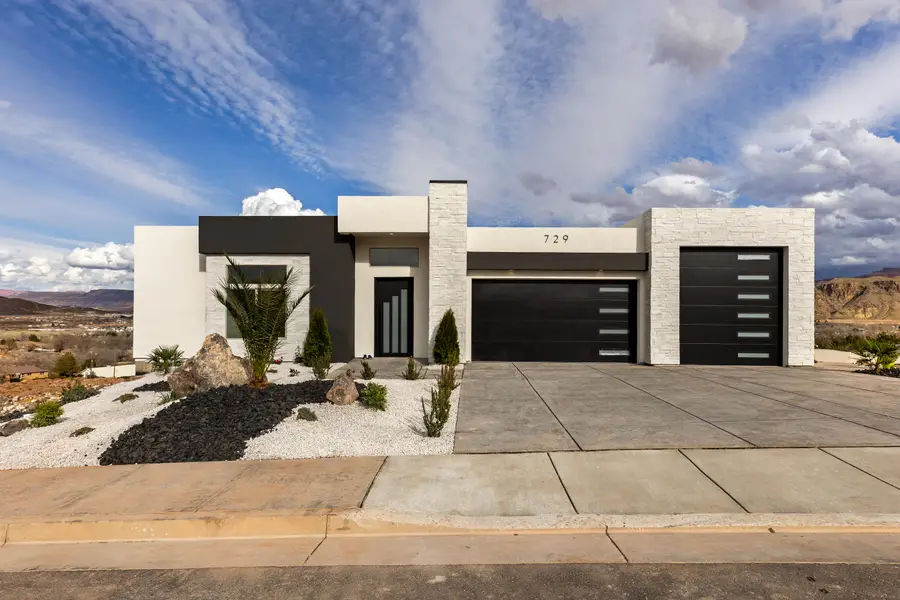 729 S 1360 W, Hurricane, UT 84737 - #2