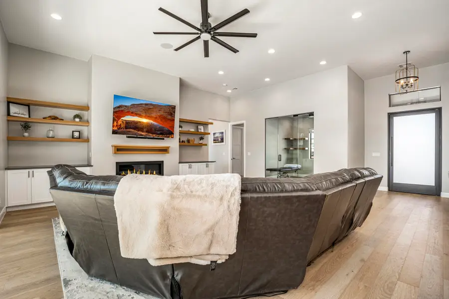 1011 S 1740 E, Saint George, UT 84790 - #3