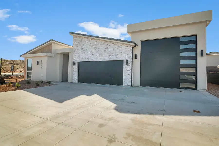 4749 W 1930 S, Hurricane, UT 84737 - #2