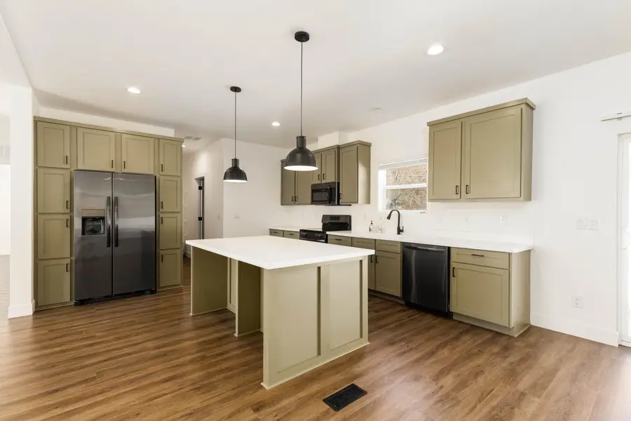 447 E Newel Ave, Hildale, UT 84784 - #3