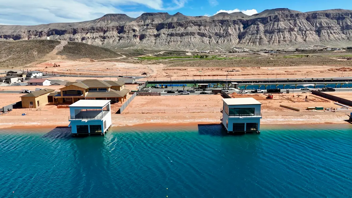 4056 S Wake St, Hurricane, UT 84737 - #1