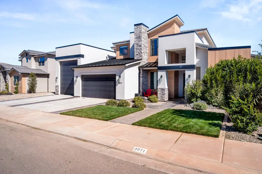 3071 Woodrow Ln, Washington, UT 84780 - #2