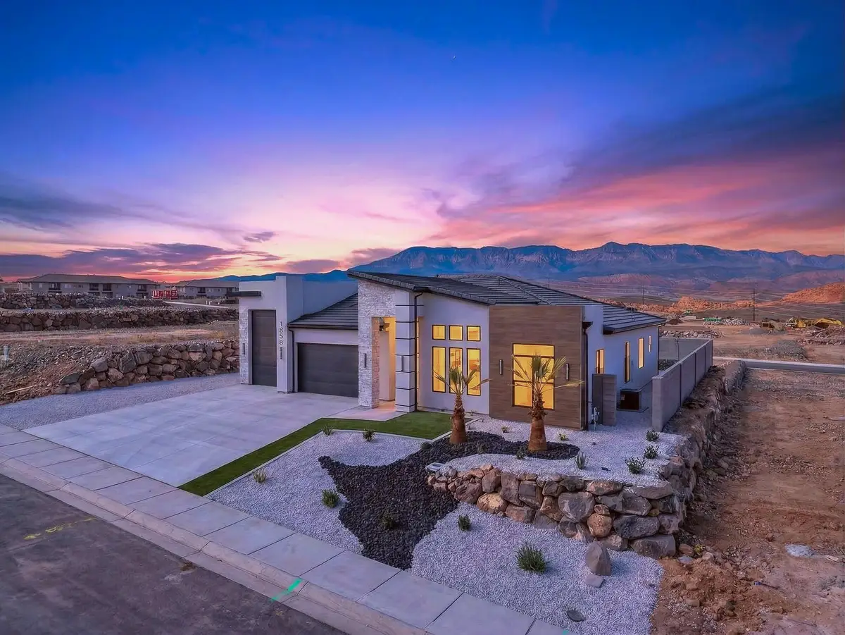 1858 W 350 N, Hurricane, UT 84737 - #1