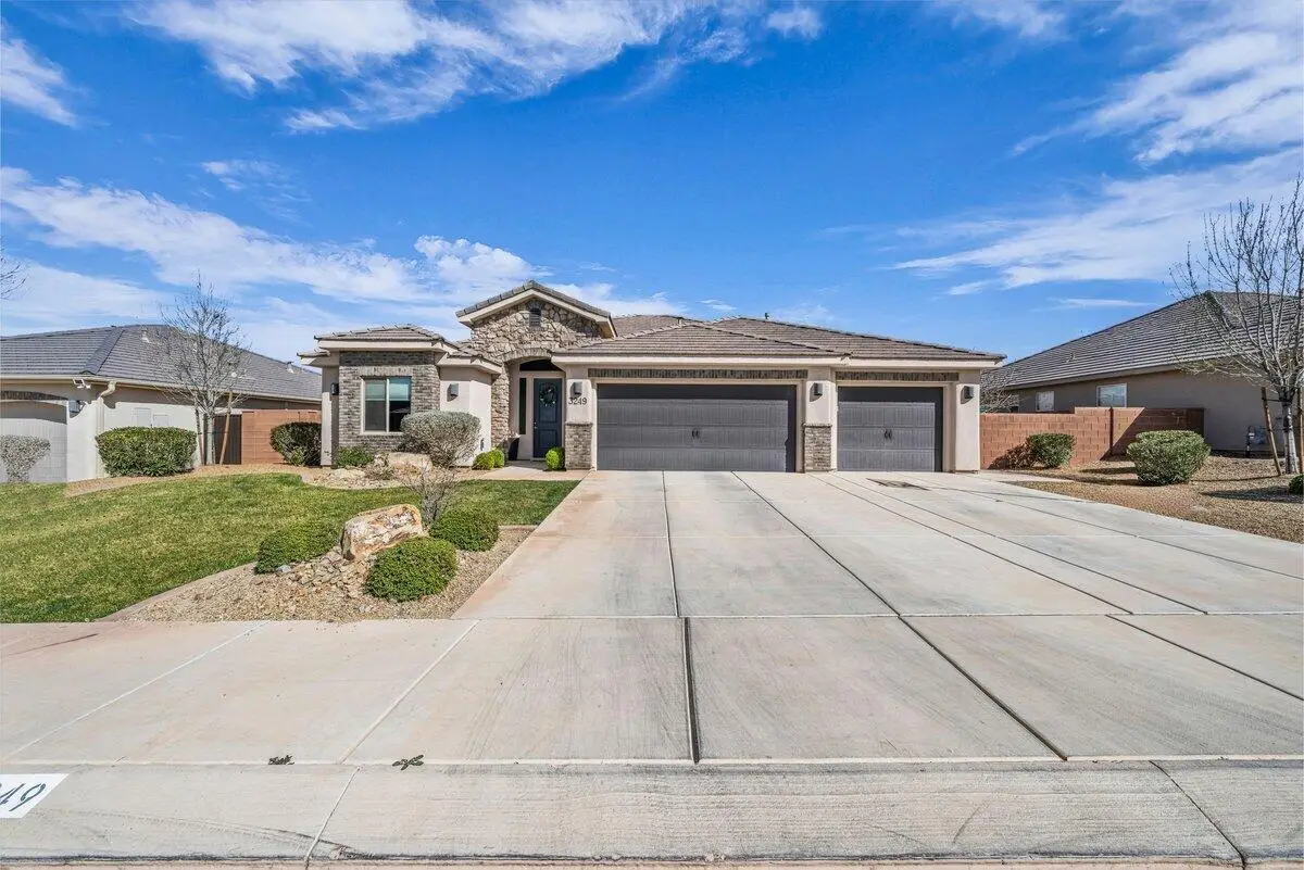 3249 S 3350 St E, Saint George, UT 84790 - #1