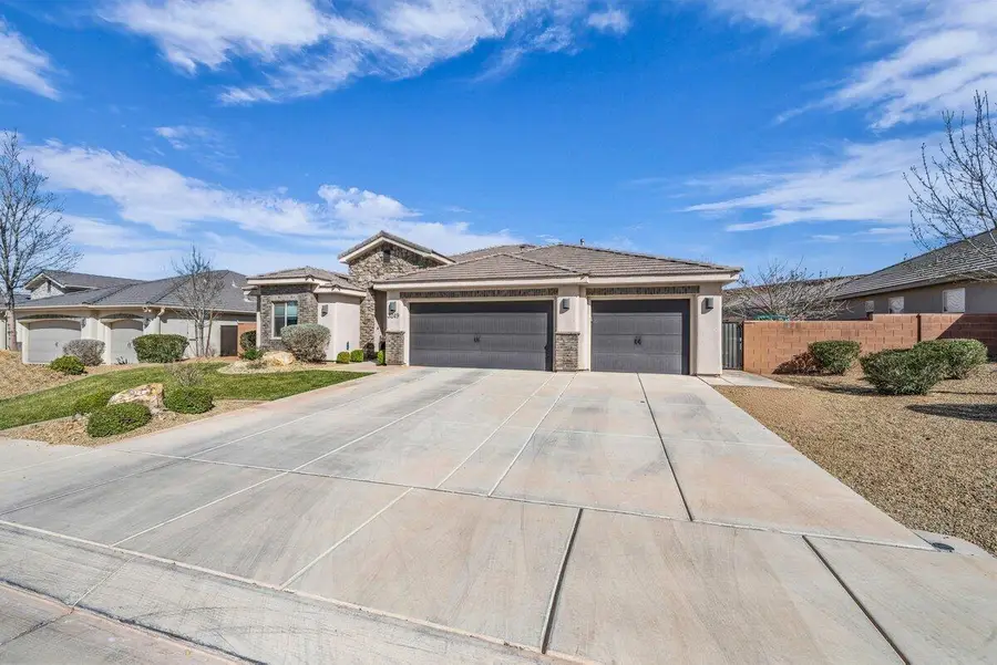3249 S 3350 St E, Saint George, UT 84790 - #2