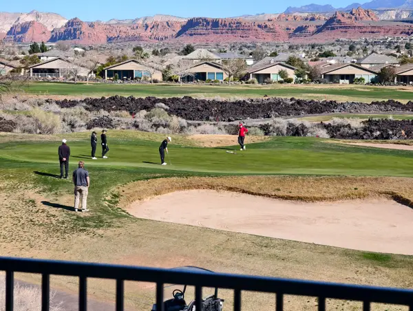 225 N Country Ln #52, St George, UT 84770