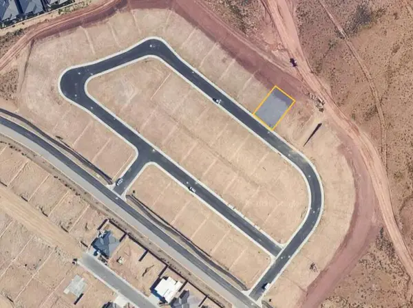 677 S Savio Dr, St George, UT 84790