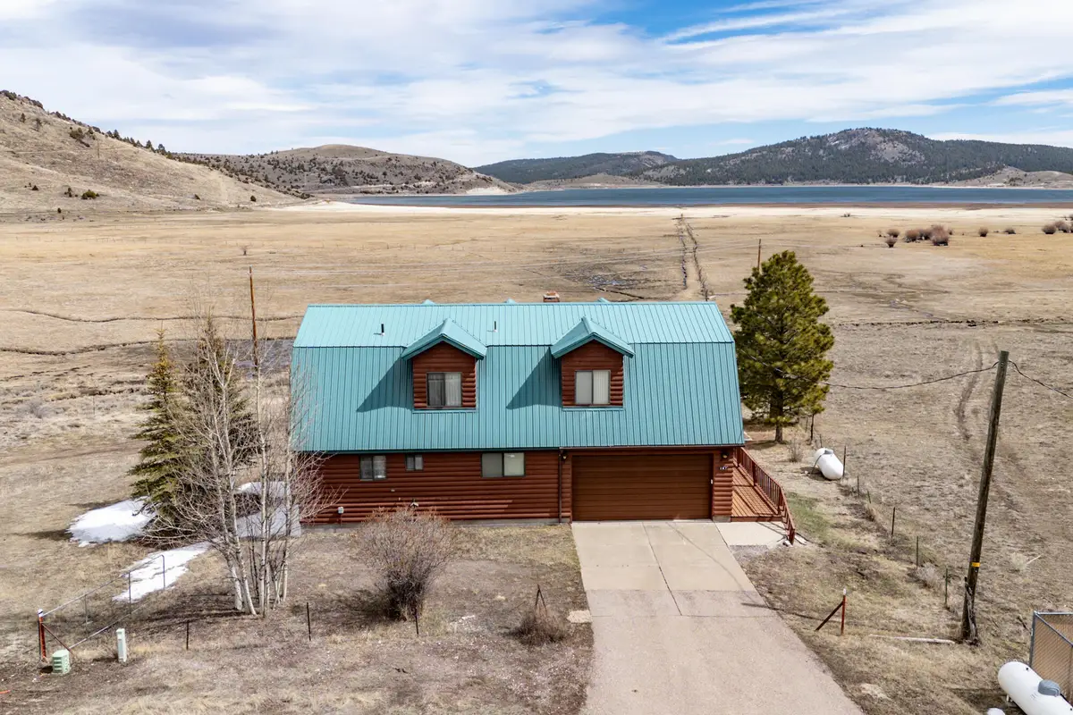 297 W Shore Rd, Panguitch, UT 84759 - #1