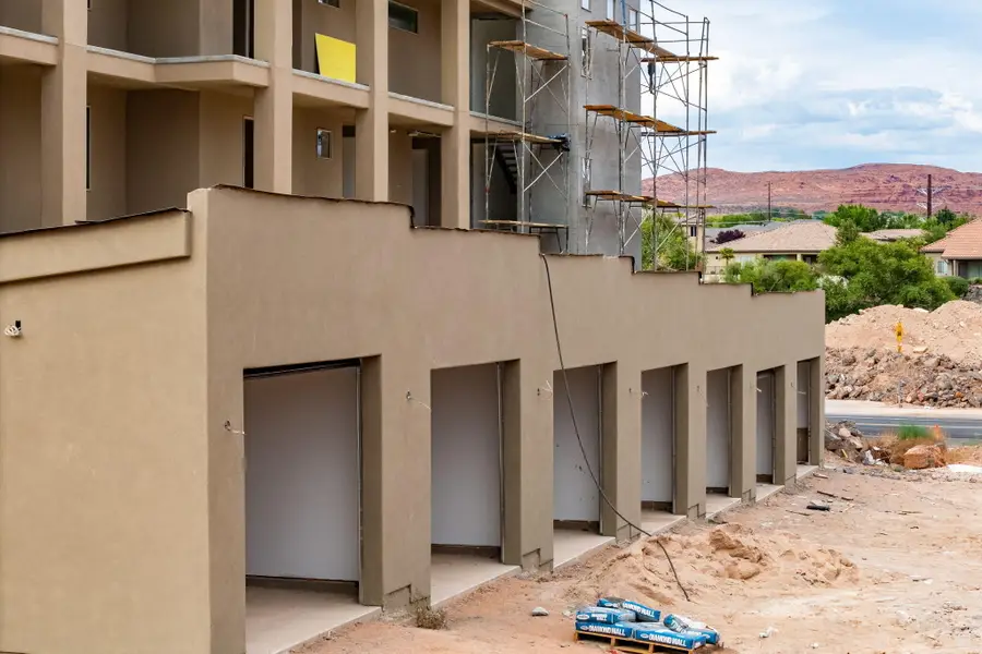 271 N Country Ln, Saint George, UT 84770 - #3