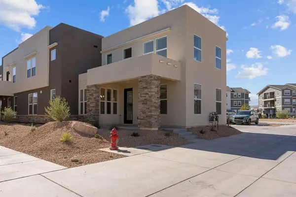 523 W Olive Ln, St George, UT 84790