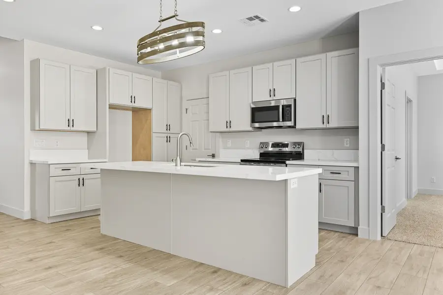 2153 W 320 S, Hurricane, UT 84737 - #2