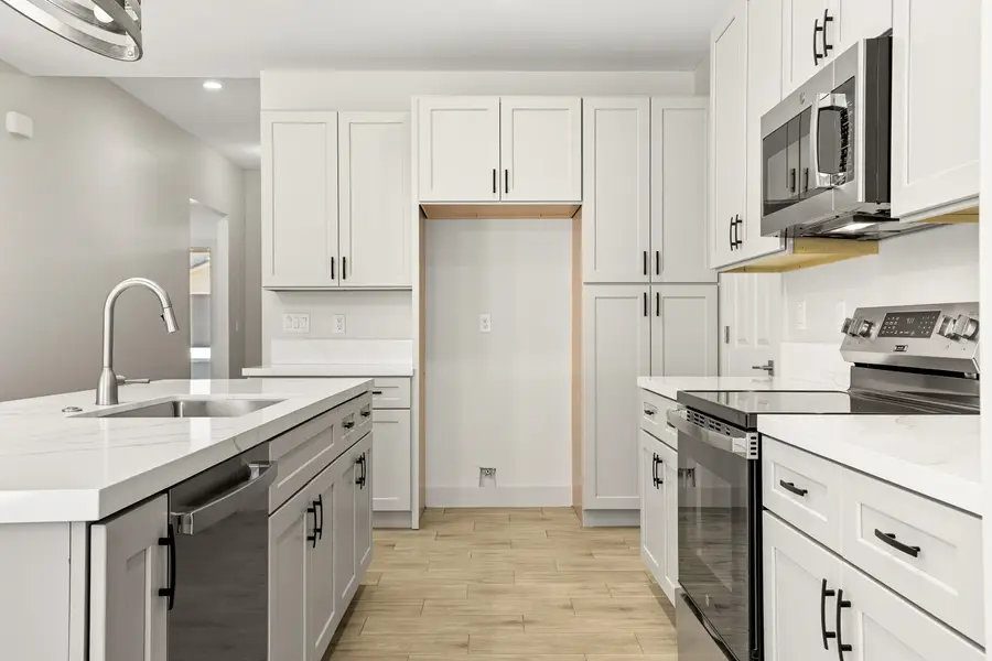 2153 W 320 S, Hurricane, UT 84737 - #3