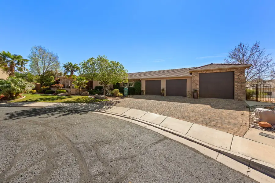2703 S 2070 E, Saint George, UT 84790 - #2