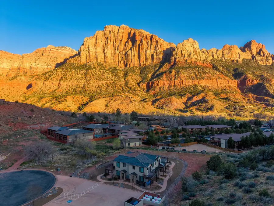 101 Trapper Cir #F, Springdale, UT 84767 - #2