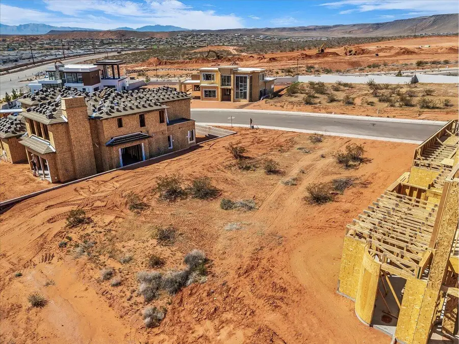 1314 N Lozano Rd, Washington, UT 84780 - #3