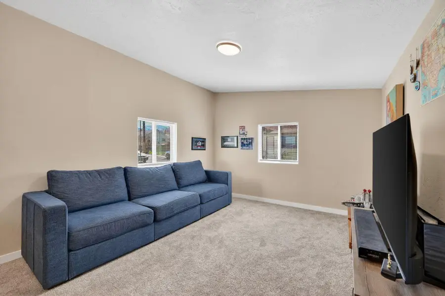636 W 4th Ave, Midvale, UT 84047 - #3