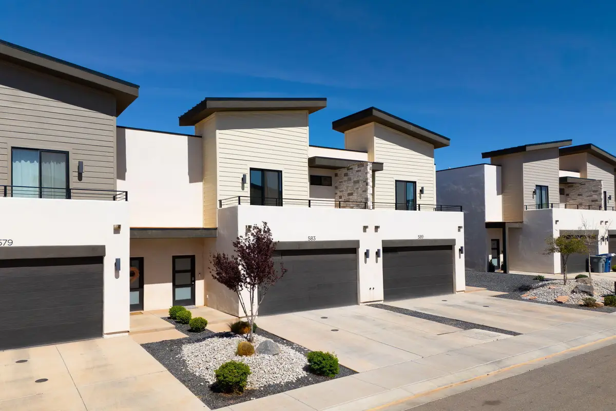583 Elmbrook Dr, Washington, UT 84780 - #1