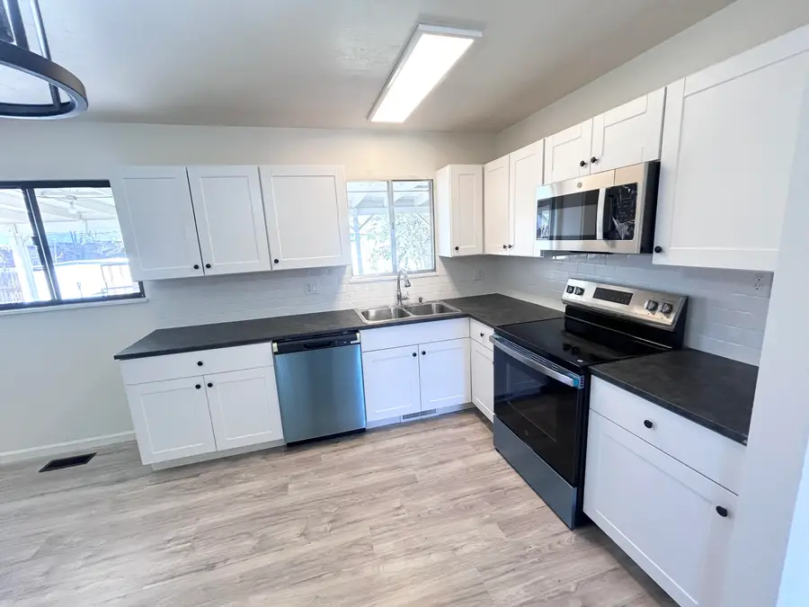 325 N 1500 W, Cedar City, UT 84721 - #3