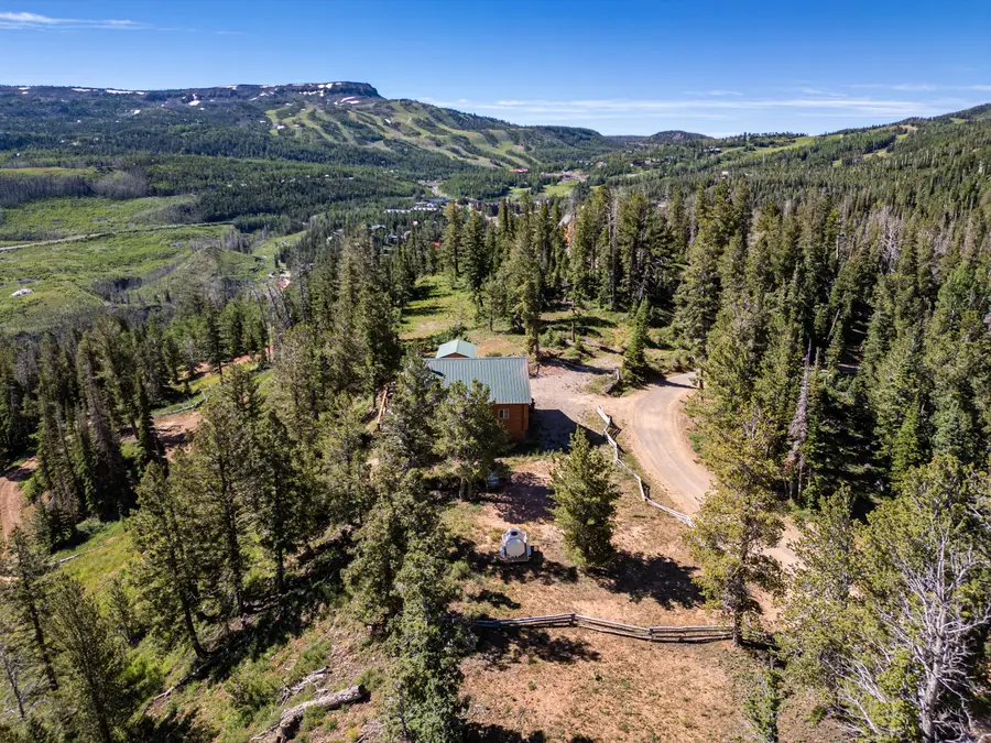 1042 N Aspen Dr, Brian Head, UT 84719 - #2