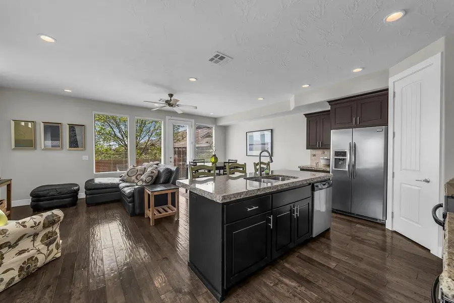 4222 E Torrey Pines Dr, Washington, UT 84780 - #2