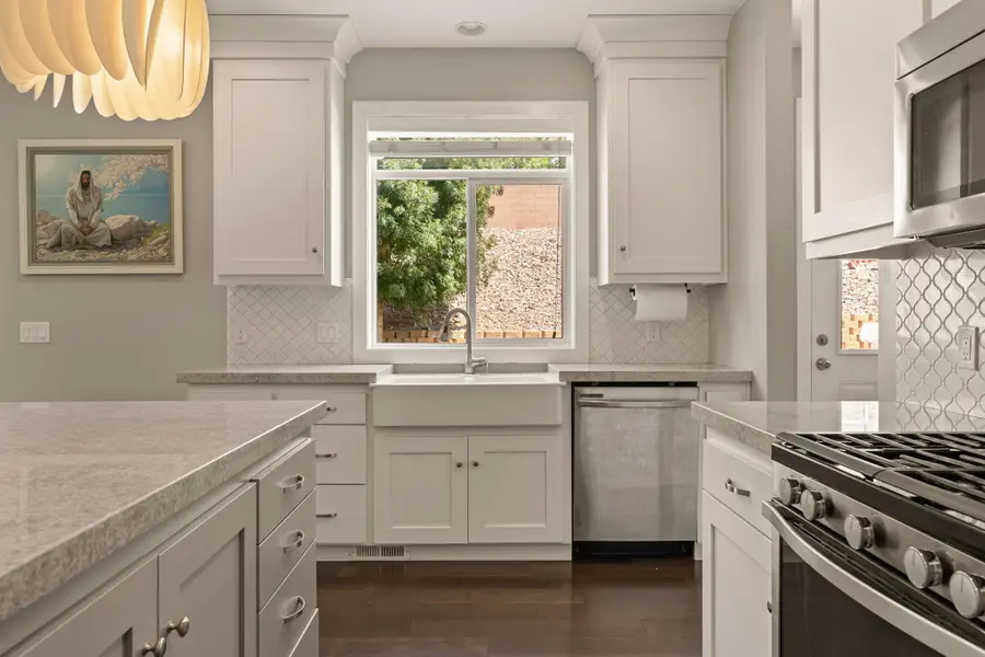 1205 E Nazareth Dr S, Washington, UT 84780 - #3