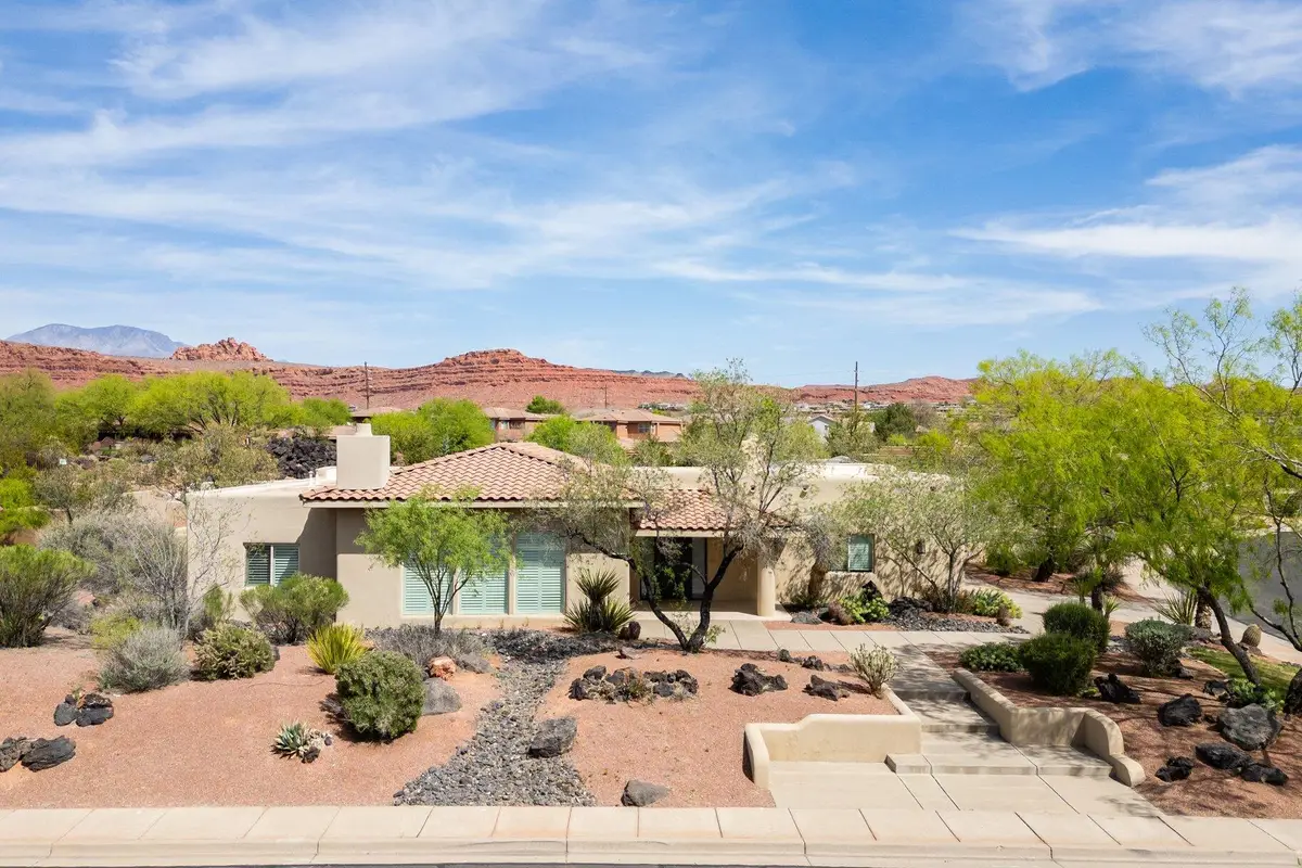 30 Bedrock Cir, Santa Clara, UT 84765 - #1