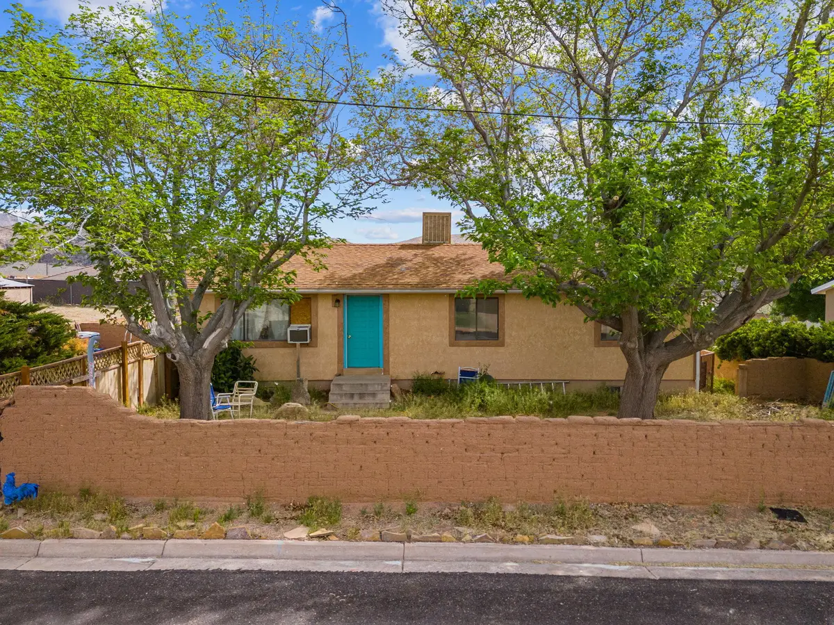 930 N 260 E, Hurricane, UT 84737 - #1