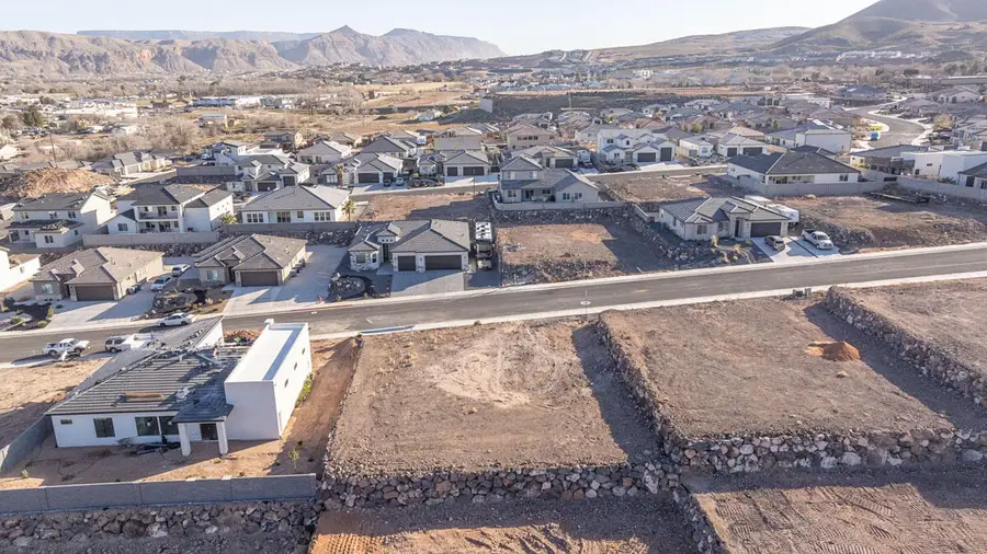 1860 W 350 N, Hurricane, UT 84737 - #2