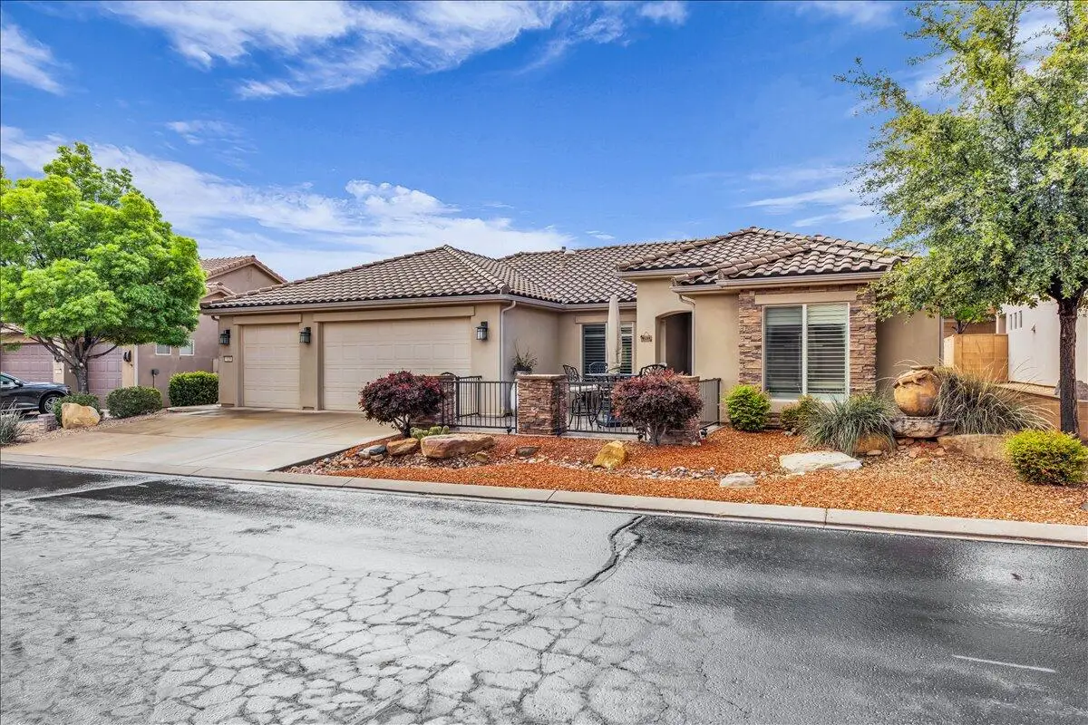 1539 W Heatherglen Dr, Saint George, UT 84790 - #1