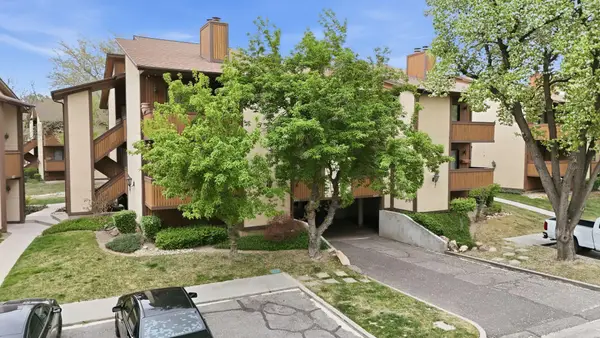 6869 Countrywoods Cir #8D, Midvale, UT 84047