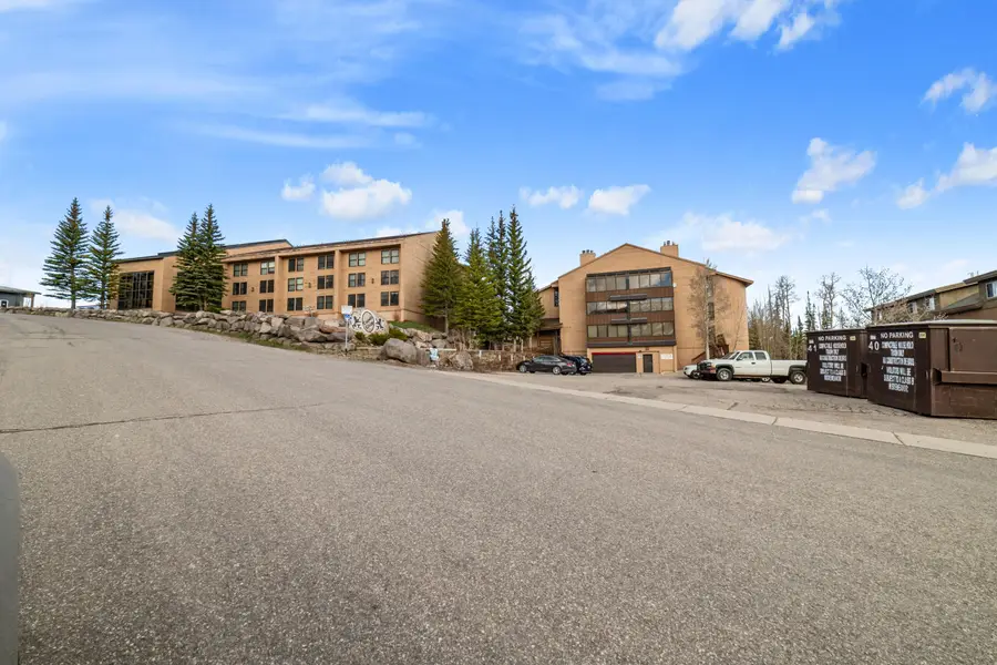 150 W Ridgeview St #117, Brian Head, UT 84719 - #2