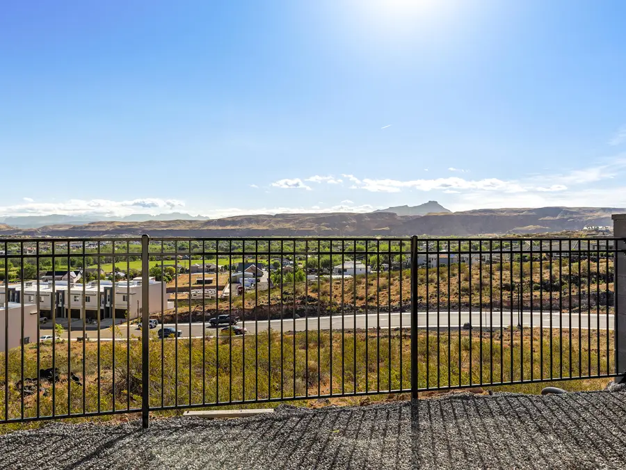 2054 W 320 S, Hurricane, UT 84737 - #2