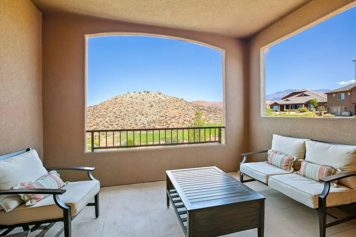 2009 N Coral Ridge Dr, Washington, UT 84780 - #1