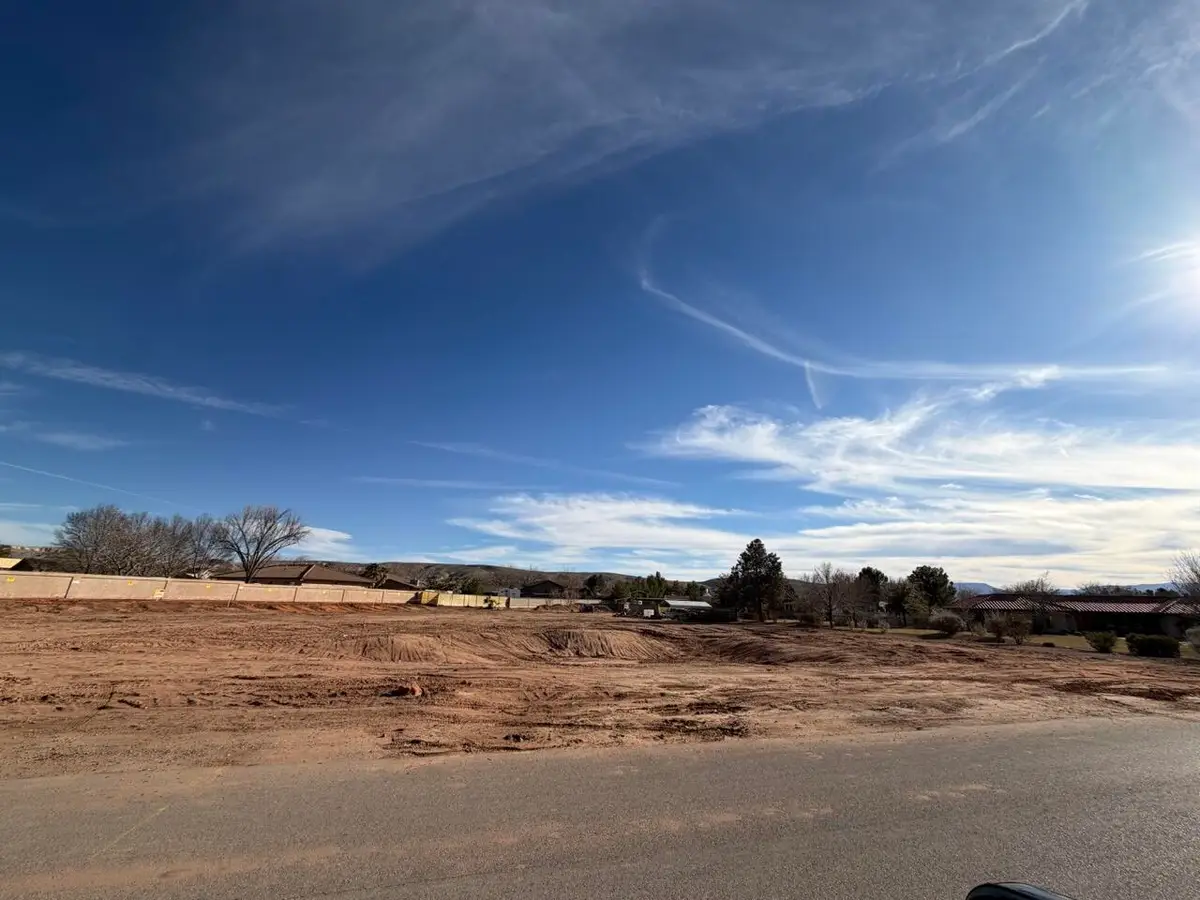 417 W Sugar Leo Rd, Saint George, UT 84790 - #1