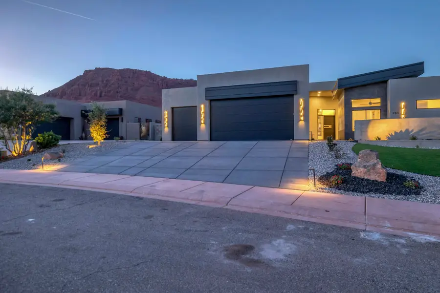 765 Red Wash Cir, Ivins, UT 84765 - #3
