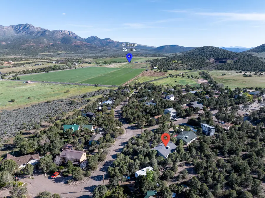 131 N Butch Cassidy Trail, Central, UT 84722 - #2