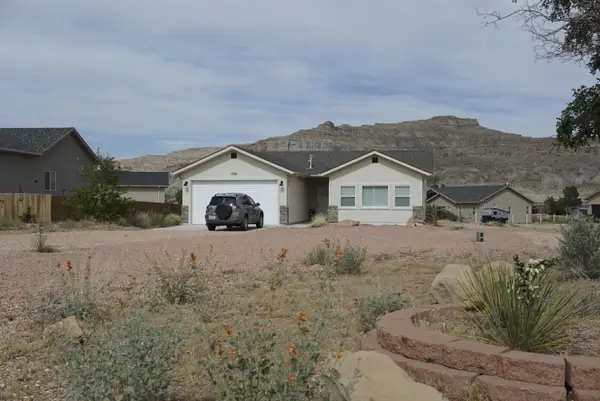 1090 S Independence Dr, Big Water, UT 84741