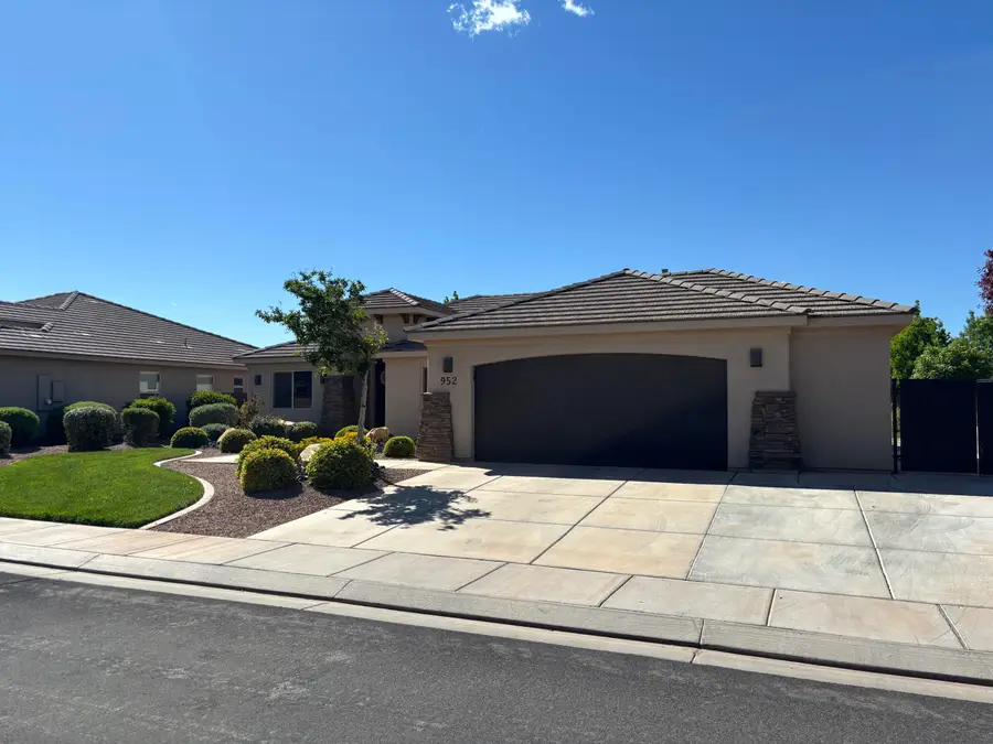 952 E 3800 S, Washington, UT 84780 - #3