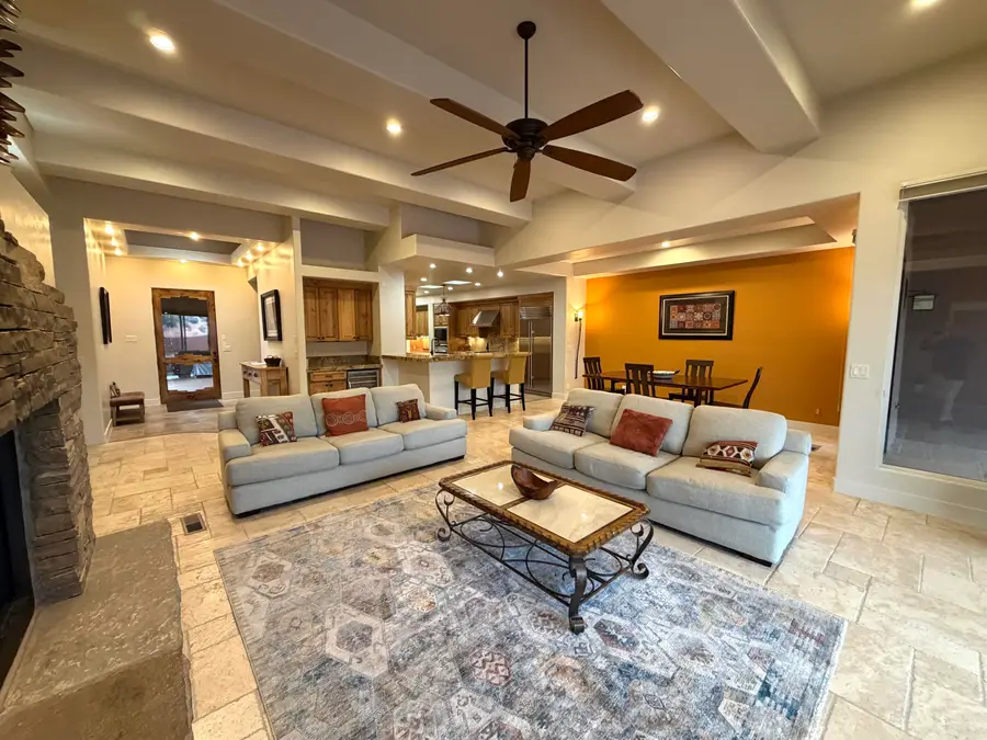 2254 N Cohonina Cir, Saint George, UT 84770 - #2