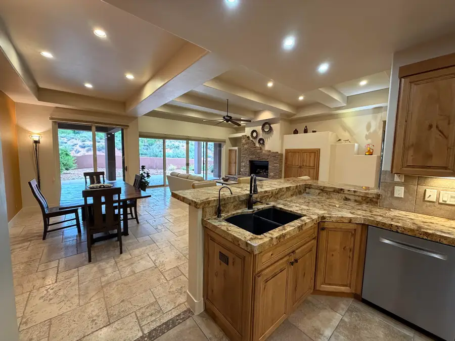 2254 N Cohonina Cir, Saint George, UT 84770 - #3