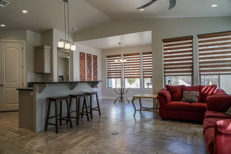 2683 E Clear Point Dr, Washington, UT 84780 - #3