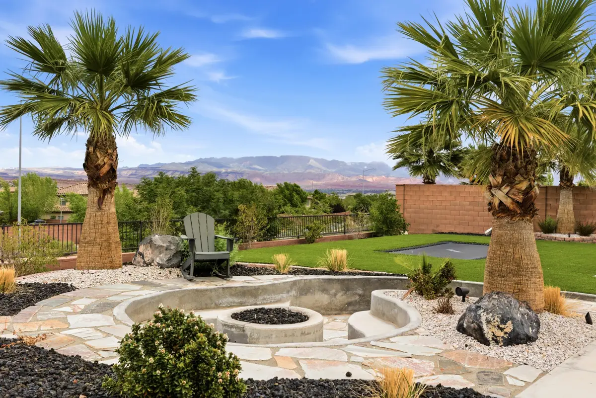 3694 S Jessamine Dr, Saint George, UT 84790 - #1