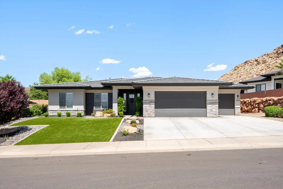 1643 E Dihedral Dr, Saint George, UT 84790 - #1